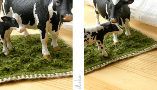 麻糸で牧草を編みました｜牛さんと一緒に飾ろう